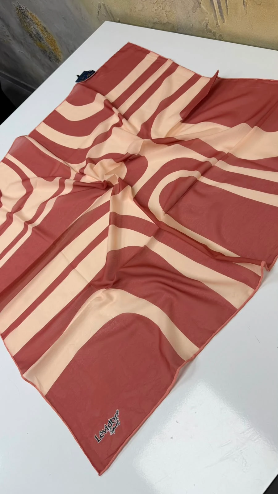 Levi Dor Köşesiz Desenli Soft Sport Eşarp