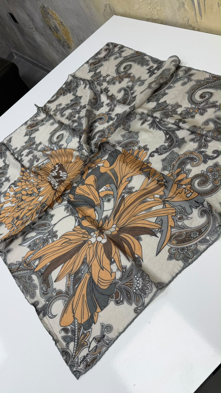 LuvenSara Velvet Touch Summer Eşarp