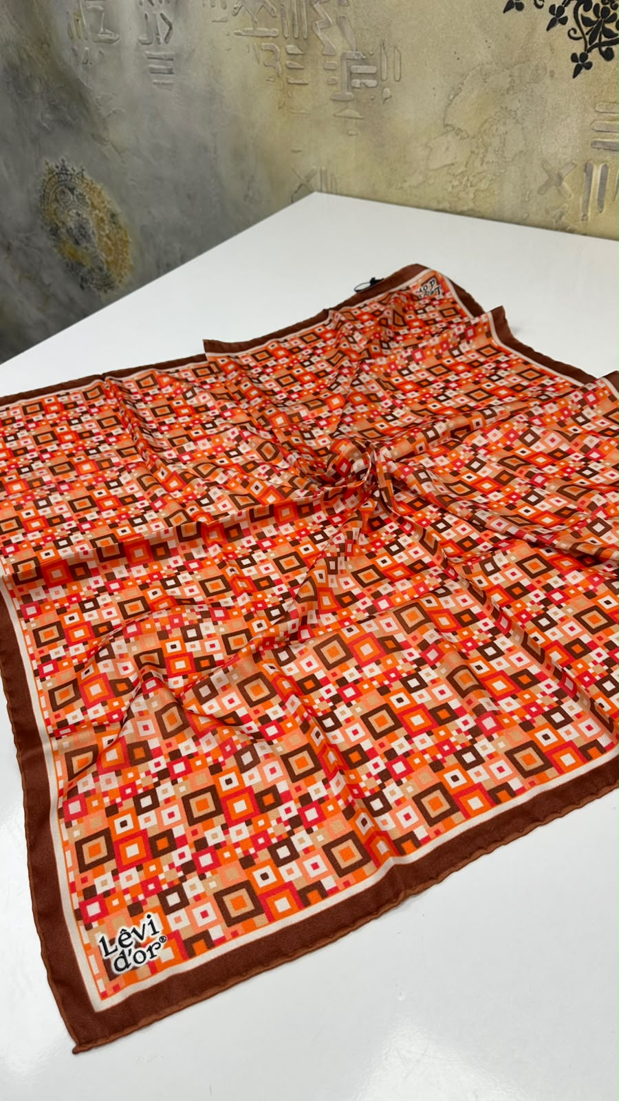Picasso Masal Kristal İpek Eşarp