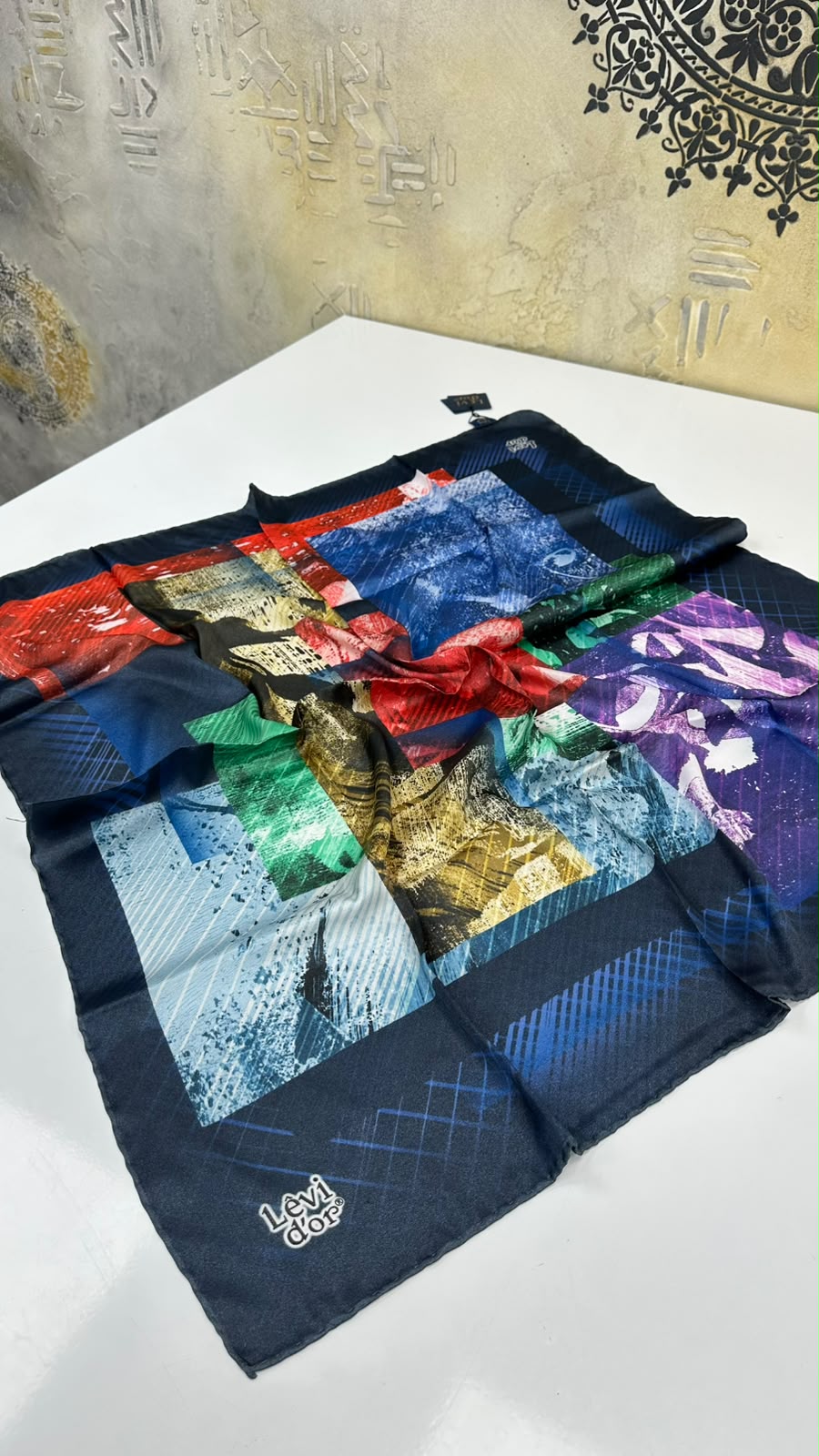 Levidor Aliye Kristal İpek Eşarp