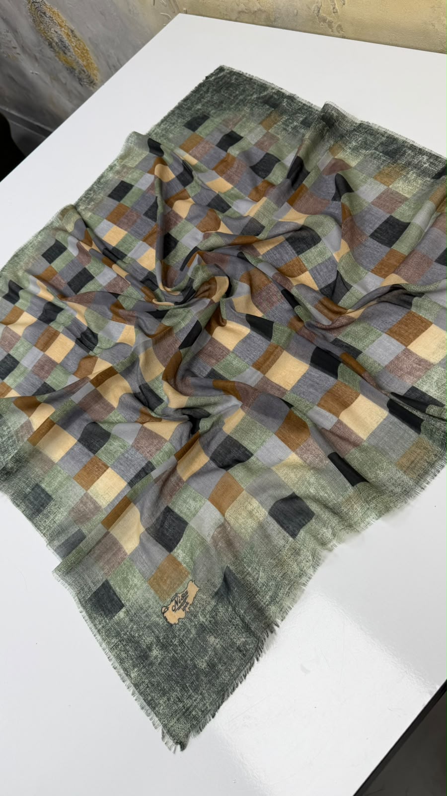 Neşeli Kareler Empirme Cotton Eşarp Yazma