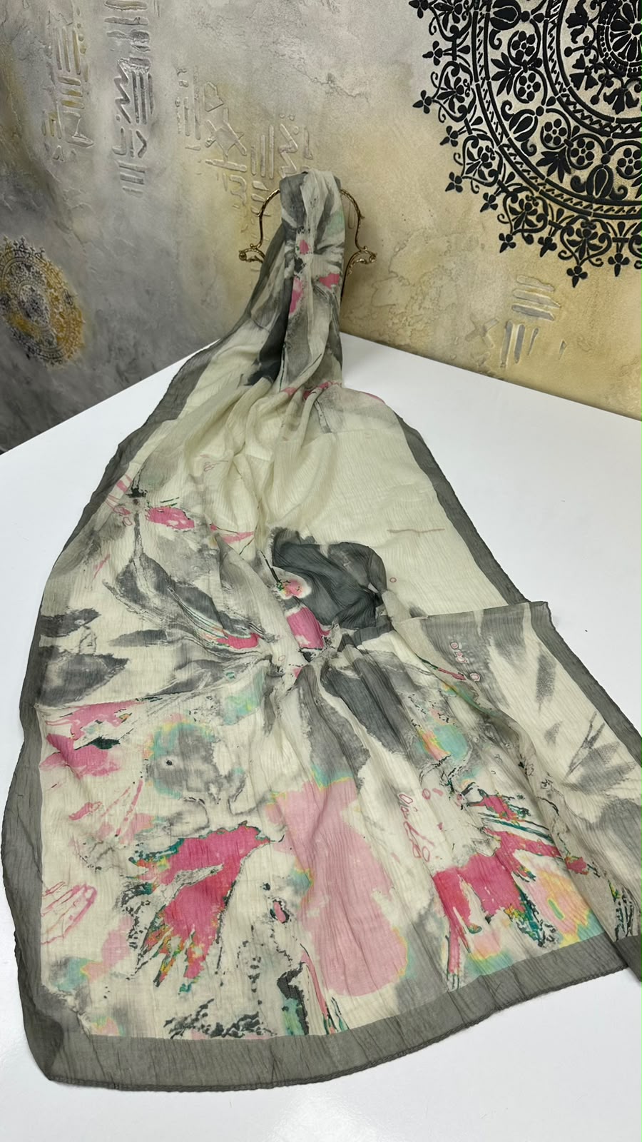 Levid’or Pastel Renkler Desenli Müslin Şal