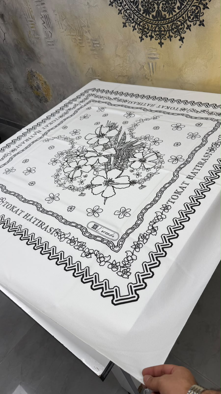 Kare Masa Örtüsü 11
