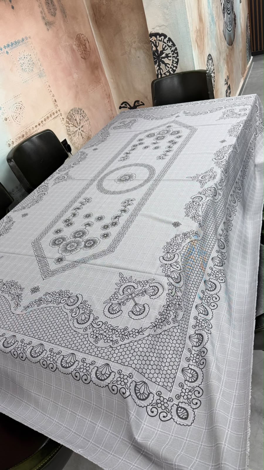Lorenda Dikdörtgen Masa Örtüsü