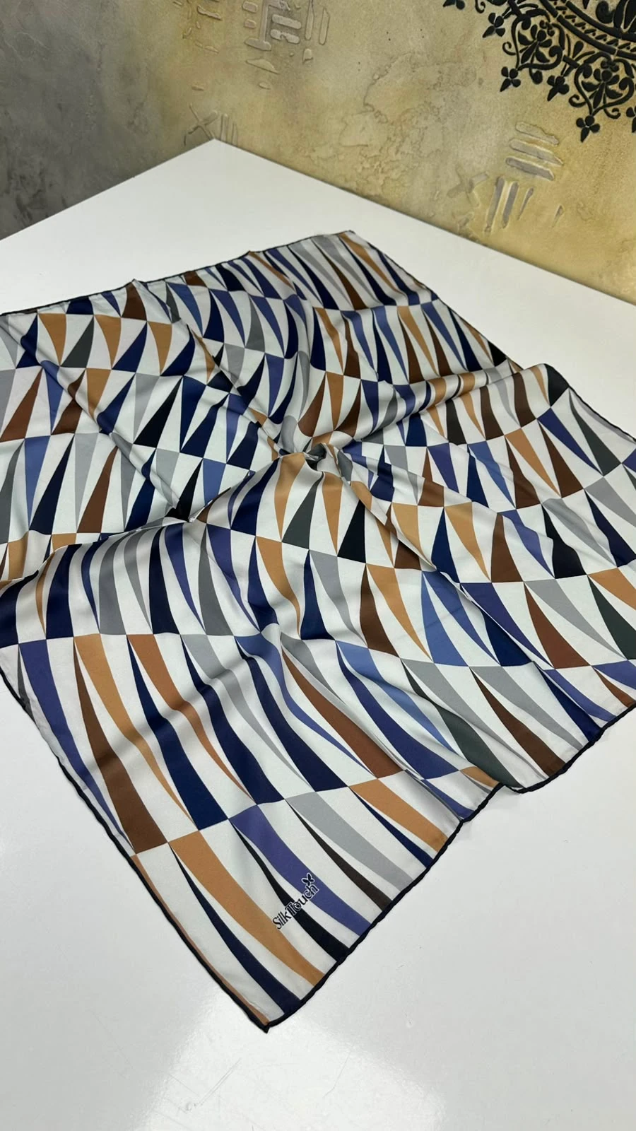 Silk Touch Kristal İpek Eşarp